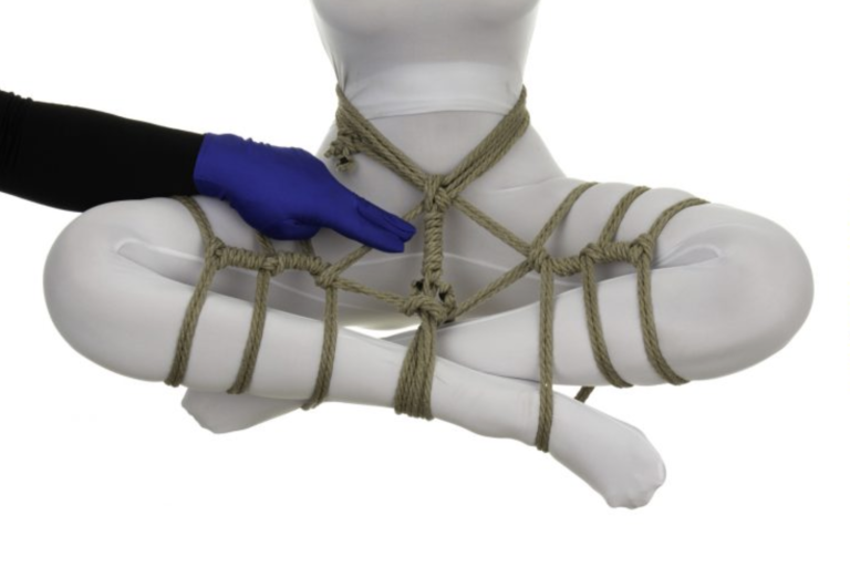 胡坐–Futomomo风格